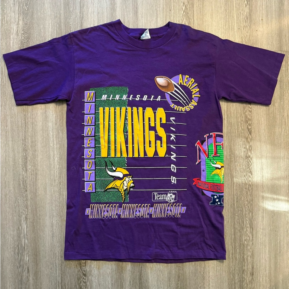 Vintage Minnesota Vikings Wrap-around Graphic Tee, 1992 Large